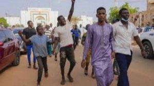 Группа военных в Бенине объявила о свержении президента Патриса Талона