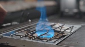 Экстремальный кемпинг под проливным дождём с собакой . Двухкомнатная надувная палатка . дождя ASMR