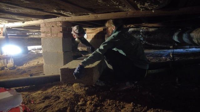 Our 1968 House Had NO Floor Insulation… So We Crawled Under It!