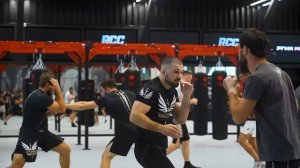 Тренировка Петра Яна в зале с командой «Архангел Михаил»