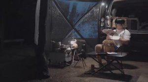 Одиночный кемпинг под проливным дождем с моей собакой .