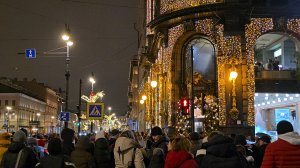 07-12-2025 Шикарное шоу на Дворцовой площади // Питер украсили к новому году.