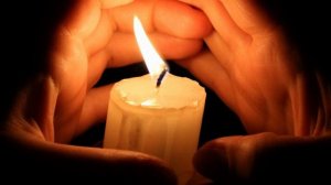 "ВЕЧЕРНЯЯ СВЕЧА " Любовь Пузикова-музыка и монтаж клипа, стихи В.Смирнова, исп. О.Кохан-Гольченко