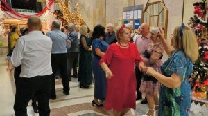 Крепко обнимаю..... 07.12.25.