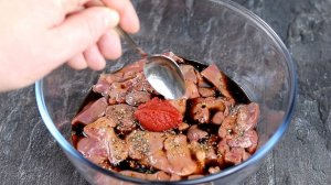 Мало кто так готовит куриную печень! Вкусный ужин из самых простых продуктов!