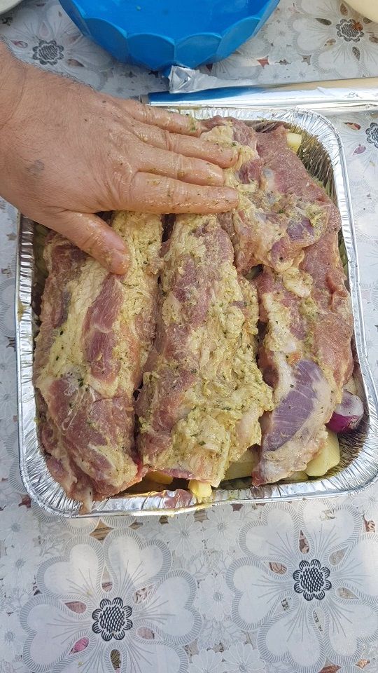 Маринование рёбра, запечённые с овощами в гриле, готовим 6 часов! #shorts  #рецепты #еда смотреть онлайн