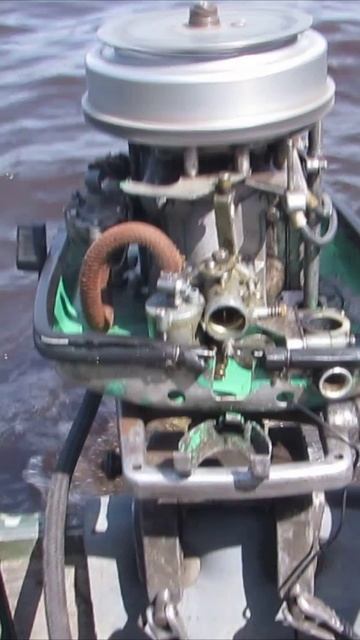 Лодочный мотор Ветерок 12 1974 г.в.Сезон 2025.#shorts смотреть онлайн