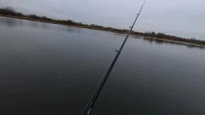 ОРИГИНАЛЬНЫЙ СПОСОБ УСТАНОВКИ КРУЖКОВ НА ЩУКУ РЫБАЛКА С ЛОДКИ