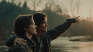 За околицей, у сада