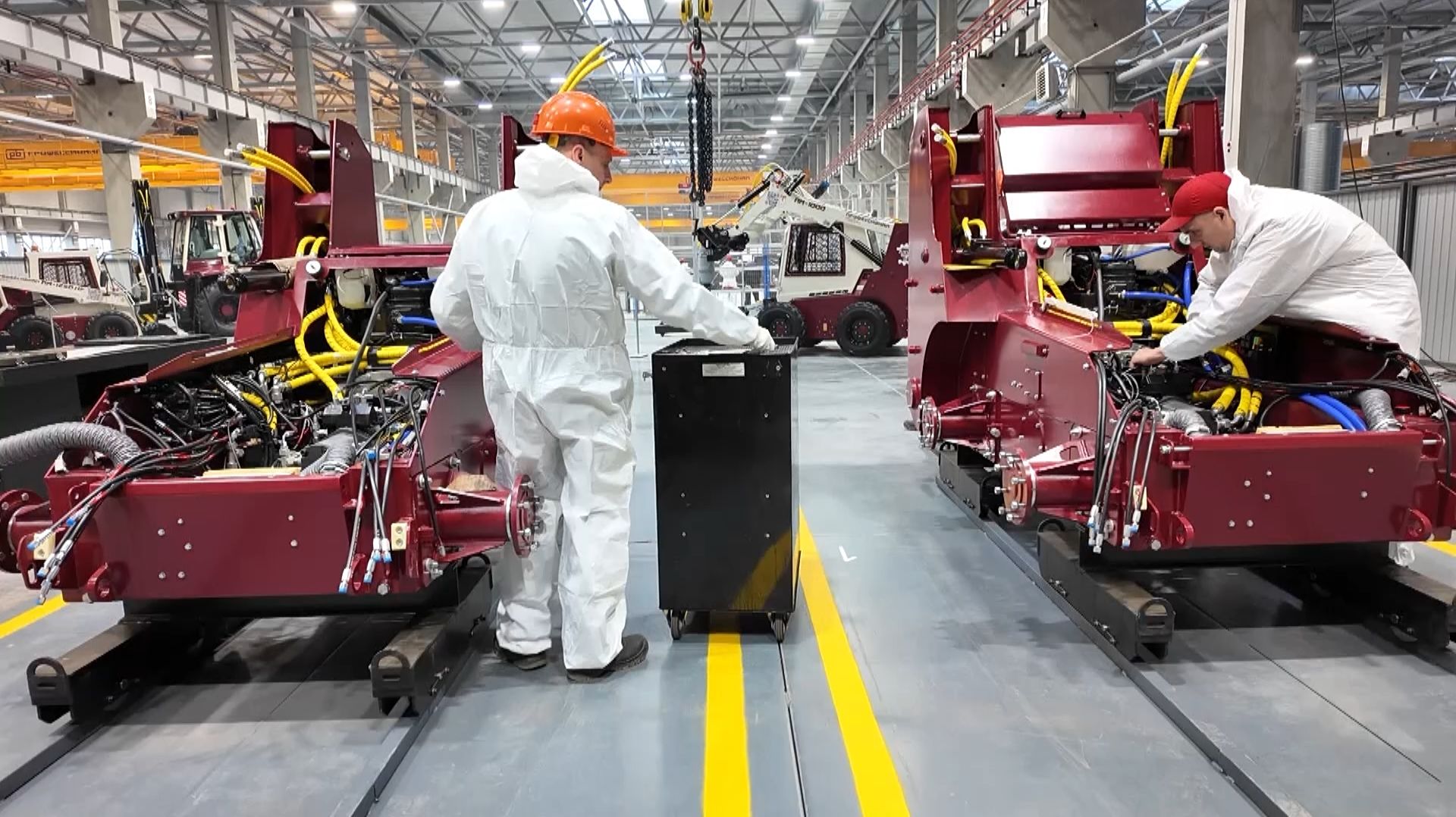 Строить заводы, а не торговые центры: курс новой экономики