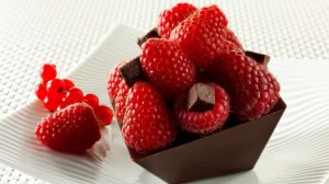 Предпринимательница убила двух девочек отравленной малиной