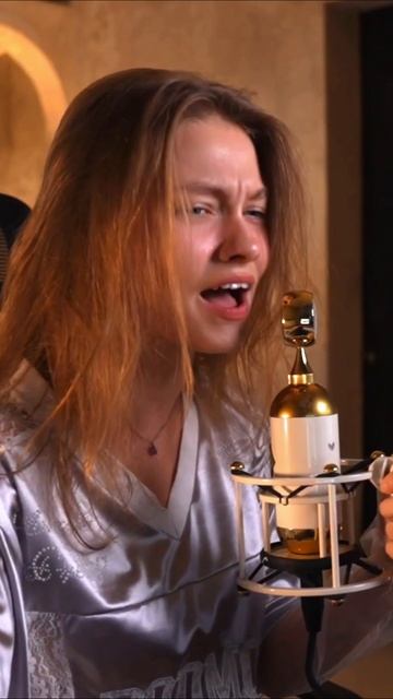 Силуэт - Ваня Дмитриенко, Аня Пересильд (OST «Алиса в Стране Чудес») поёт Саша Квашеная