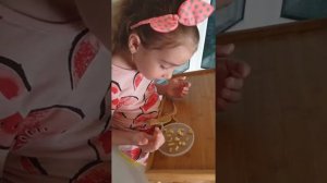 Покормить агаму