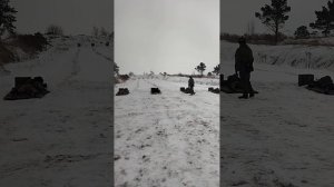 полигон, стреляет молодежь