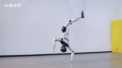 🏹 Нам неизвестно, к чему именно готовятся китайцы, однако они почему-то тренируют роботов избегать