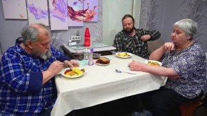 Мы вкусно так кушаем и готовим вместе Деликатесное блюдо для семьи пенсионеров ДЕШЕВО И ВКУСНО