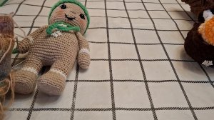 " Вяжем играя" с Еленой Велиной. 17 тур . Финиш. 4готовые работы: 3 игрушки и носки.