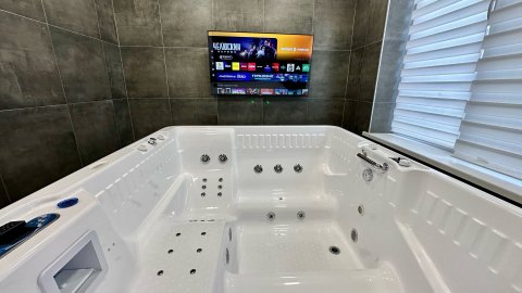 К26 С джакузи с центре города