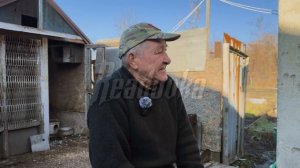 Донбасский дедушка не предал любовь к птицам даже под обстрелами