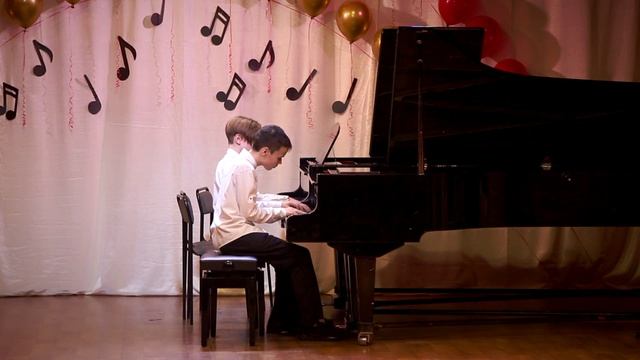 02 Ф. Лист, «Торжественный полонез», исп. форт. «СавАрс-дуэт»: Жуйков Савелий и Агафонов Арсений смотреть онлайн