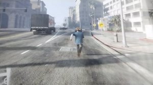 Погонял на фуре и спорткаре в gta 5