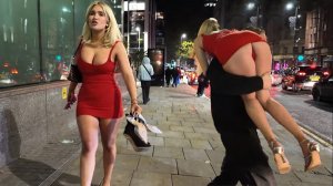 НОЧНАЯ ЖИЗНЬ Манчестера с КРАСИВЫМИ ДЕВУШКАМИ