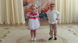 танцующий малыш доу 50