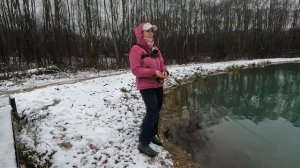 ВЫТАЩИЛА МУЖА НА ФОРЕЛЕВЫЙ ПЛАТНИК! УРА! Первый раз ловлю форель на силиконовые приманки!