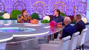 "Заклевали зрители" - Лариса Гузеева пожаловалась, почему пришла на программу без Жужи