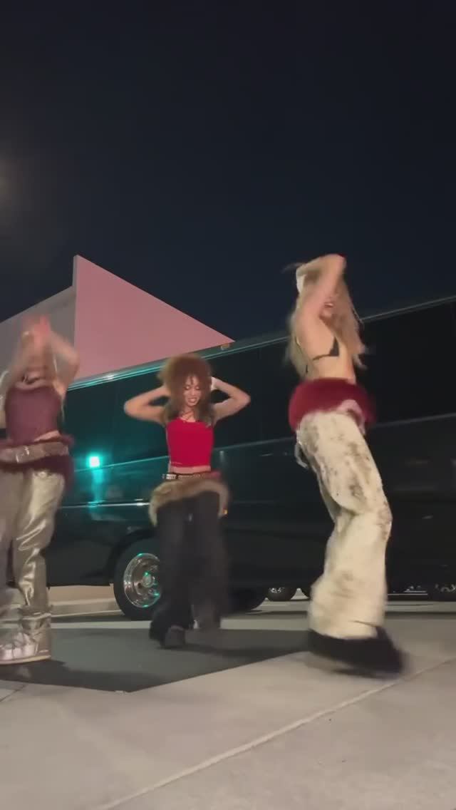 Kendall, Savanna and Camila || GIRLSET смотреть онлайн