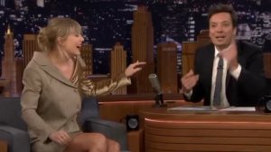 Тейлор Свифт отреагировала на неловкие кадры с собой после лазерной коррекции зрения