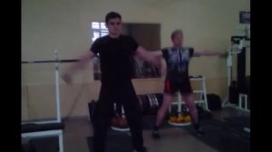 4. Атлетическая гимнастика Изучение техники упражнений с отягощениями