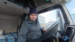 Два месяца в кабине. Лёгкая работа дальнобойщика.