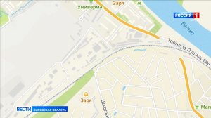 В Нововятске обустроили временную парковку возле пешеходного перехода через железную дорогу