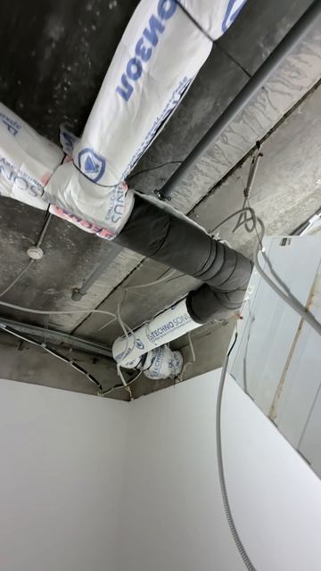 В конце видео до и после #звукоизоляциявытяжки #шумоизоляциявытяжки смотреть онлайн