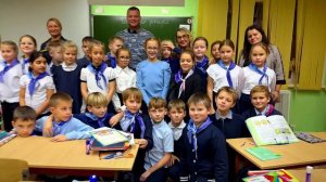 Частичка тепла из Твери - приставы вместе со школьниками отправили новогодние подарки бойцам СВО