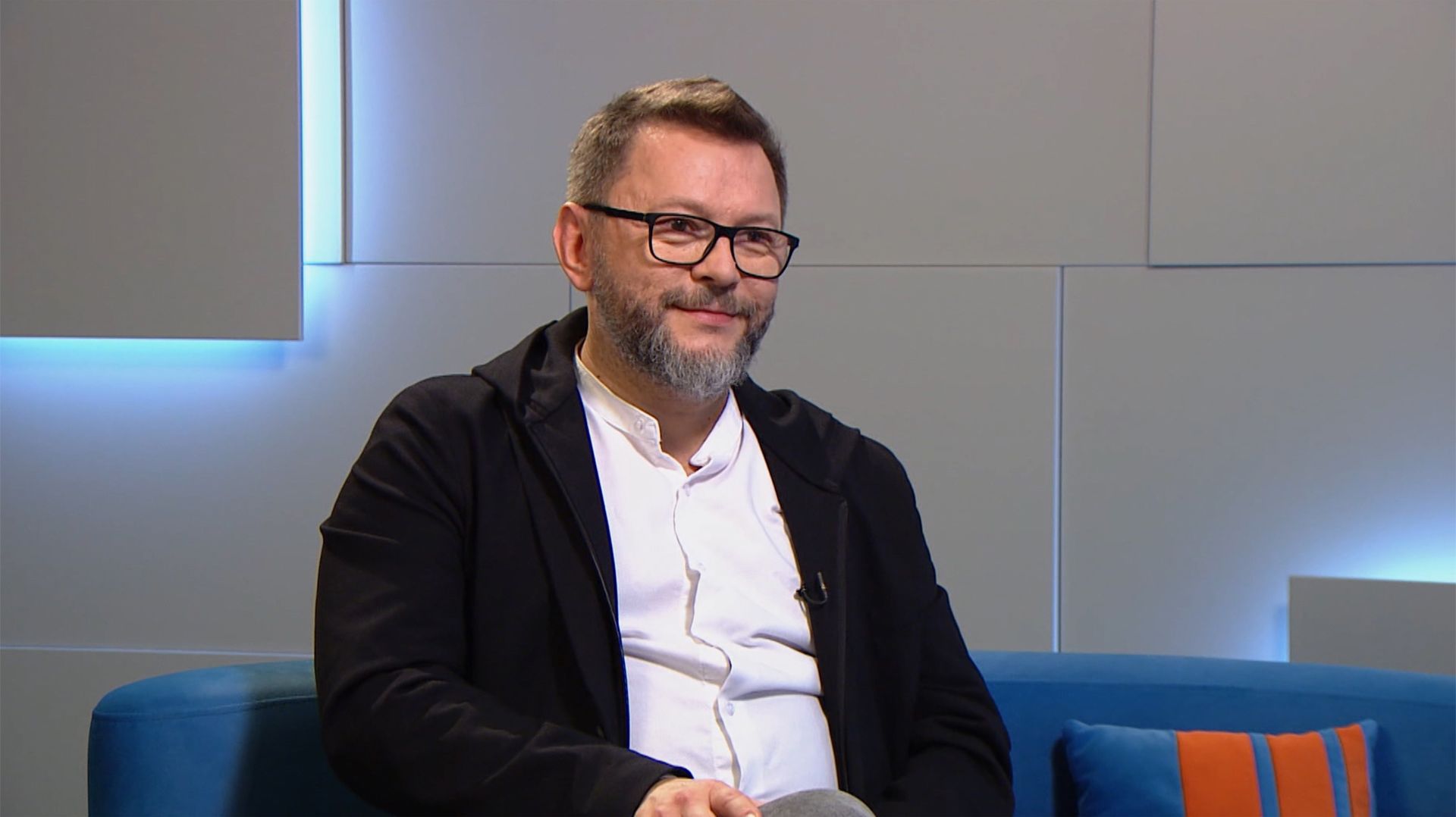 Местное время. Санкт-Петербург. Дизайнер Митя Харшак