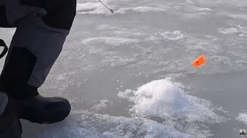 РЫБАЛКА НЕ ДЛЯ СЛАБОНЕРВНЫХ. БЕЗМОТЫЛКА