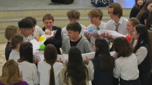 Финал городского социально-педагогического конкурса «Классная команда» собрал учеников Челнов