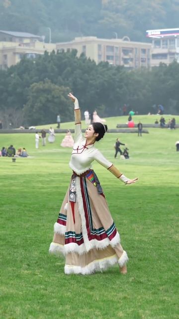 Конкурс, Танец Прачки, Тибетский танец, Laundry Dance @38715832898