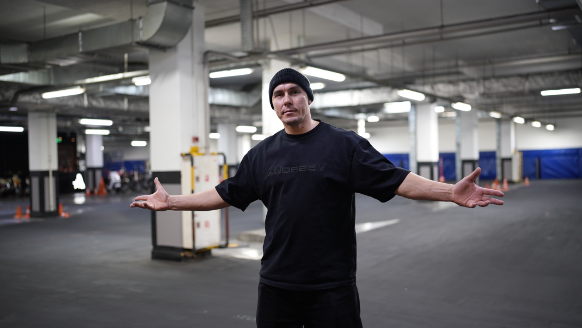 Мотошкола Александра Андреева смотреть онлайн