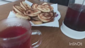 Оладушки с ягодным чаем