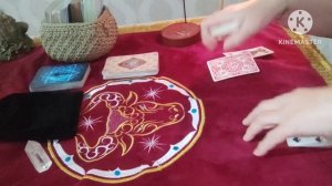 Крестовый король. Где он? С кем он? При каких обстоятельствах он находится?