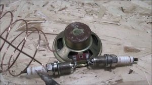 Динамик, свечи, медная проволока и вечное освещение. Соберу как на видео