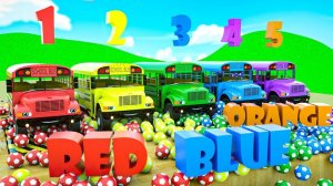 Школьный автобус против мотоцикла мультики про машинки и разноцветные шарики песенки для детей