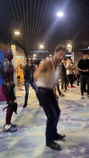 Дэдпул и Росомаха пришли в кино