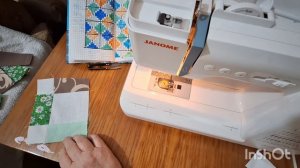 Блок "изба"в моём покрывале. Продолжаю шить. Немного о моих курочках.