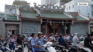 Китайские туристы массово отказываются от поездок в Японию