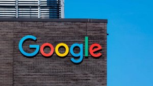 Bloomberg: Google намерена выпустить свои первые очки с ИИ в 2026 году