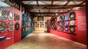 Легендарной жостовской росписи исполнилось 200 лет